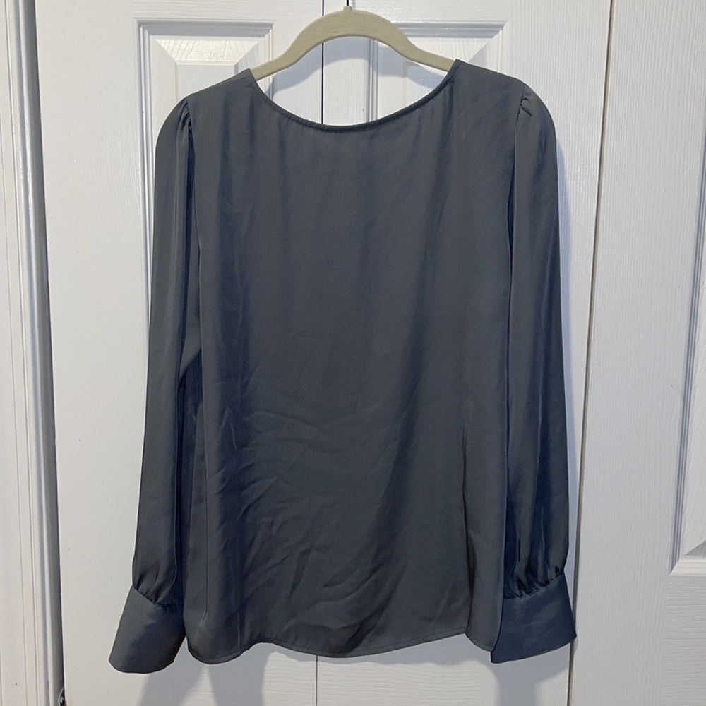 Express Blouse - Picture 5 of 5